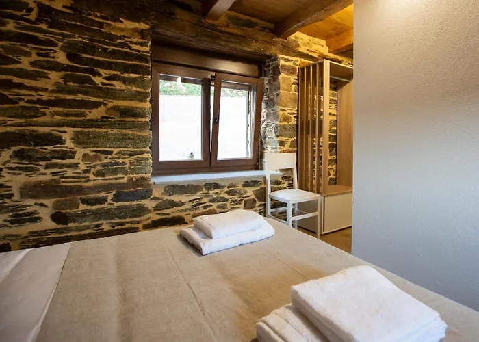 ゲストハウス Refuxio De Lamas 3*