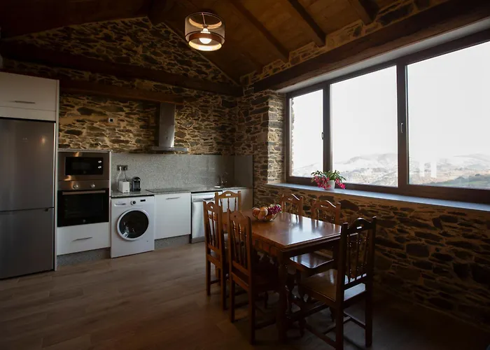 ゲストハウス Refuxio De Lamas 3*